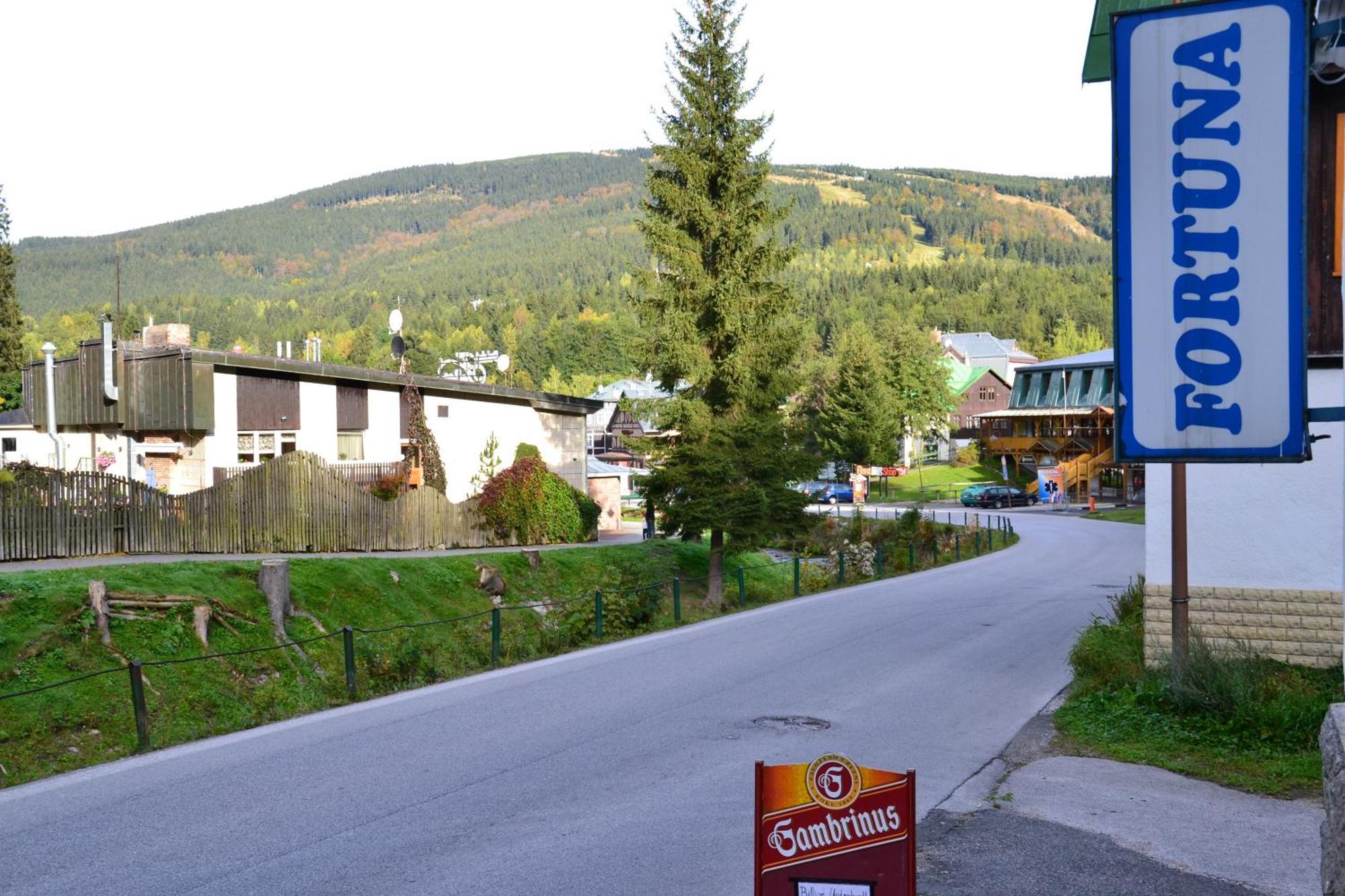 Hostel Fortuna Špindlerŭv Mlýn Екстериор снимка